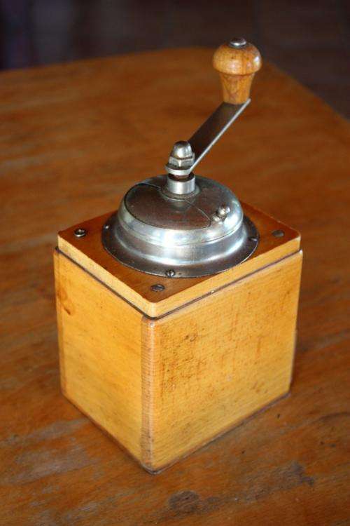 Vintage Zassenhaus coffee grinder-in working condition!