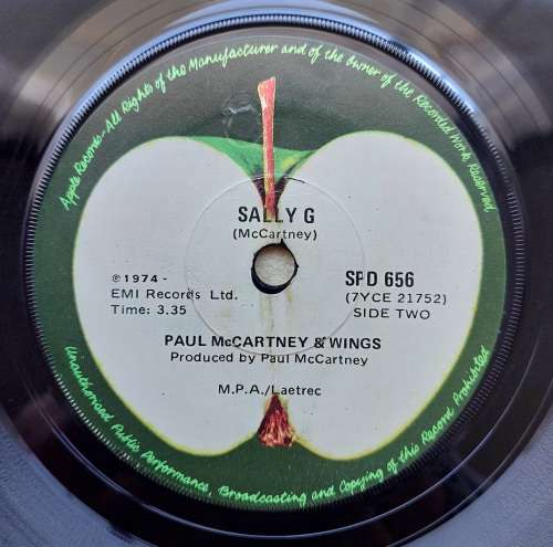 PAUL MCCARTNEY AND WINGS - JUNIOR'S FARM / SALLY G (7" PICTURE SLEEVE 45 RPM)