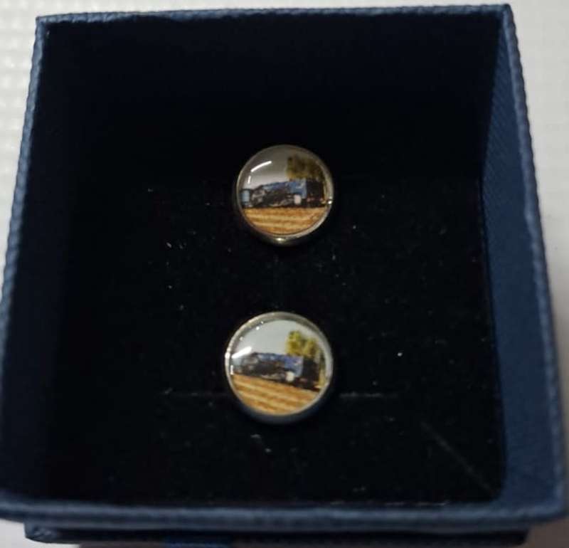 Train Cufflinks 15F Steam Train boxed. 10diameter