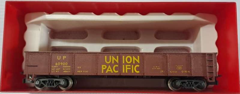 Model Trains HO 1x Union Pacific Gondola, with metal wheels & Lima couplers.
