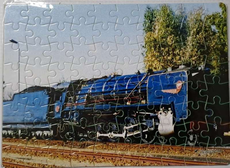 Trains 15F Puzzle 80 x piece. New. 204 mm x 146 mm x 1 mm