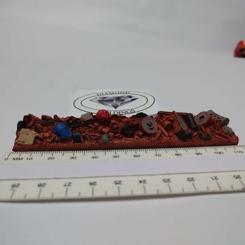 Model Trains HO 1 x Freight Load - Scrap Metal Load (red ball) - 112mm x 28mm x 13mm
