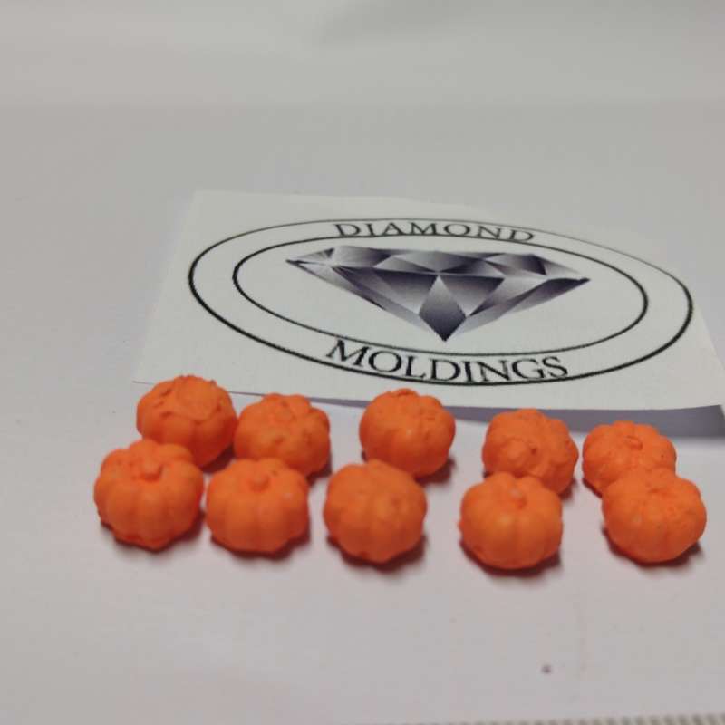 Model Trains HO 1 x Pumpkins Orange x10 pack - 9mm diameter x 6mm