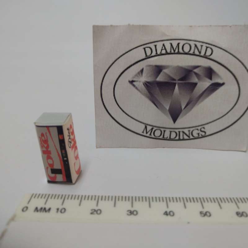 Model Trains HO 1 x Vending Machine Only (Diet Coke) - 21mm x 10mm x 8mm
