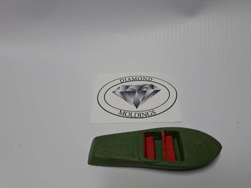 Model Trains HO 1 x Boat Ski (Green) - 72mm x 25mm x 8mm