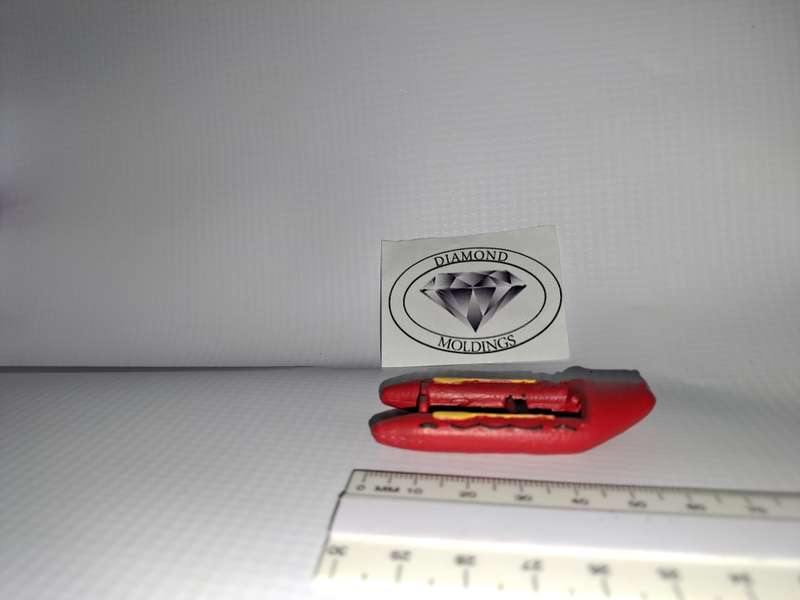 Model Trains HO 1 x Boat Rubber Dinghy Big (Red) - 64mm x 29mm x 7mm