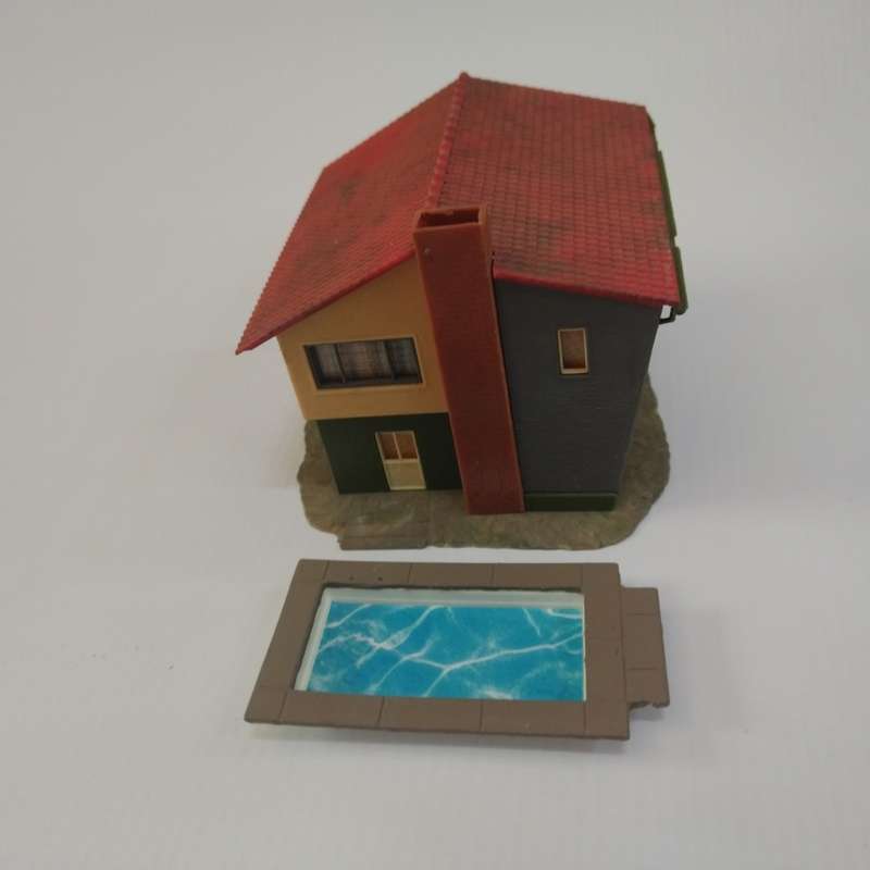 Model Trains HO 1 x Swimming Pool only Big - 78mm x 44mm x 8mm (House not included)
