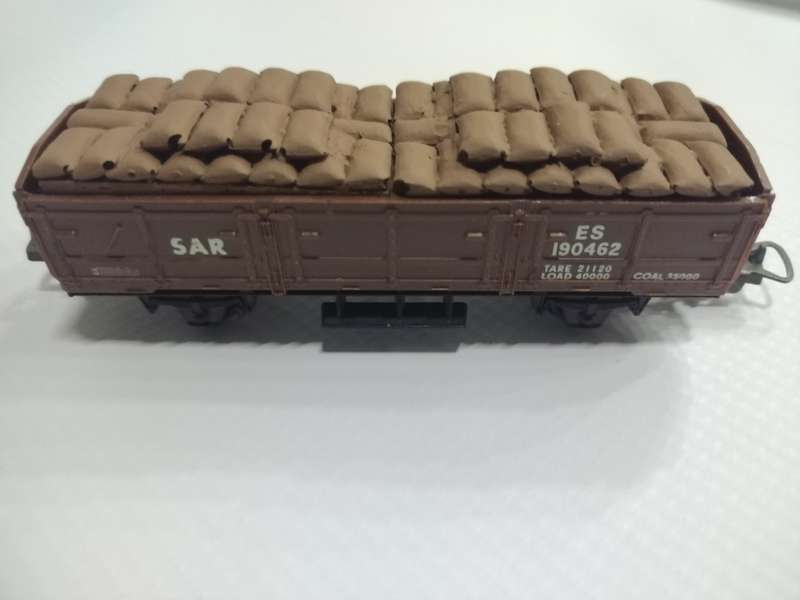 Model Trains HO 1 x Bags - Potato bags (2 x 28) Freight Load - 2 x 50mm x 31mm x 8mm