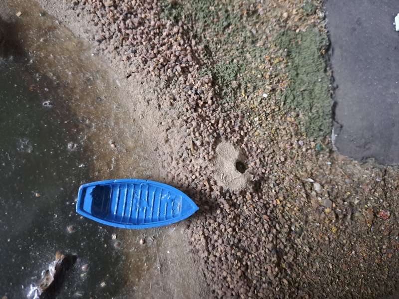 Model Trains HO - Boat Small with no seat (Blue) - 36mm x 12mm x 7mm