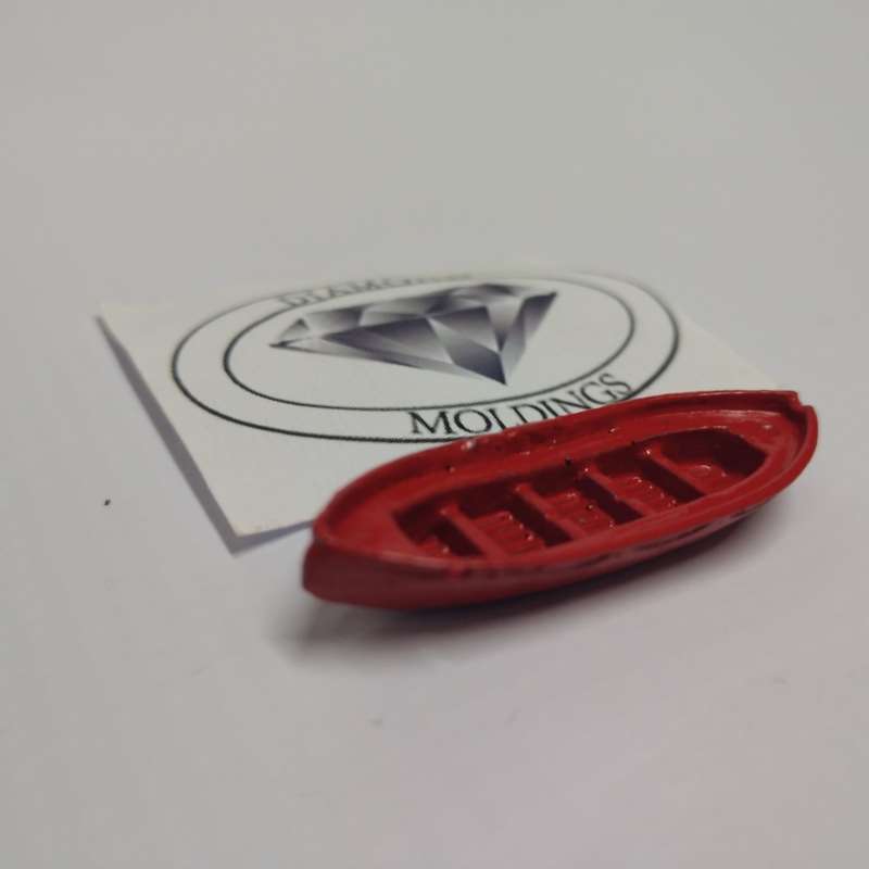 Model Trains HO - Boat Medium (Red) - 49mm x 17mm x 7mm