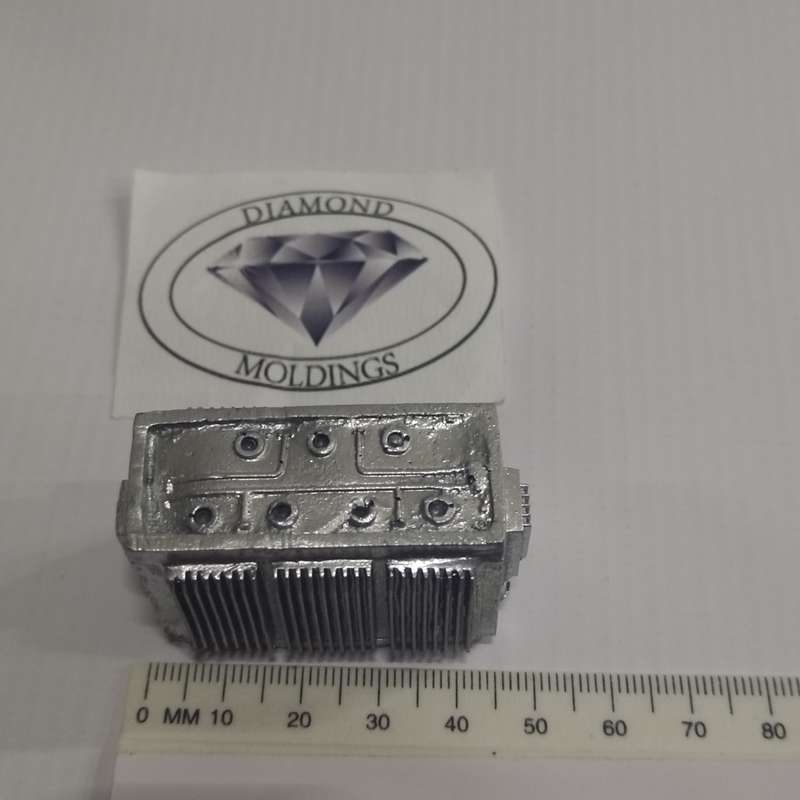Model Trains HO - Transformer 7 with cooling fins - 50mm x 25mm x 30mm