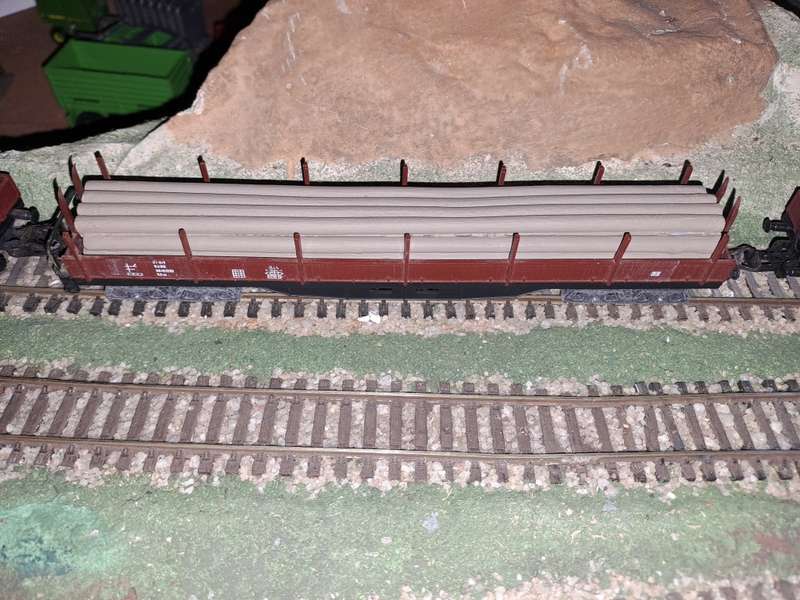 Model Trains HO - Freight Load - Wood Load Very Long Tin - 185mm x 27mm x 26mm