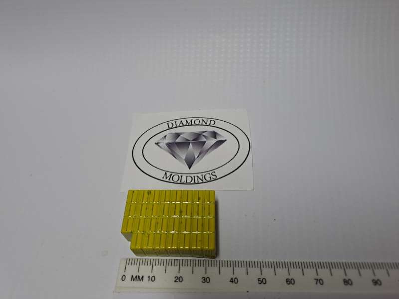 Model Trains HO - Paper Stacks - 36mm x 23mm x 11mm