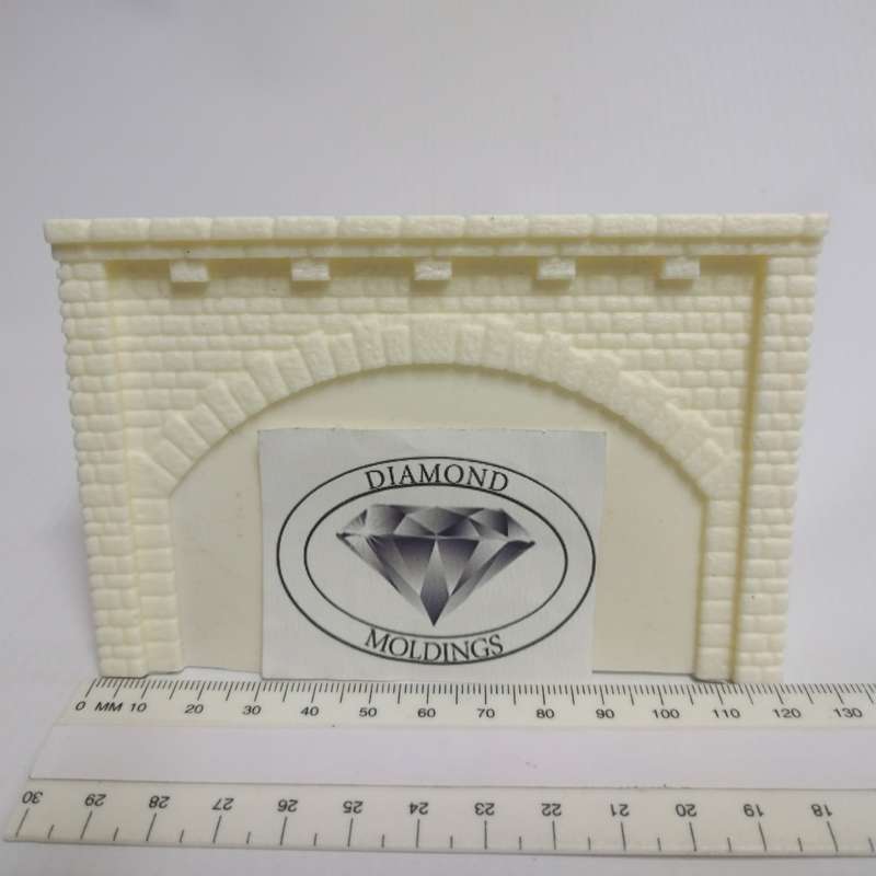Model Trains HO - Retaining Wall - 120mm x 8mm x 80mm