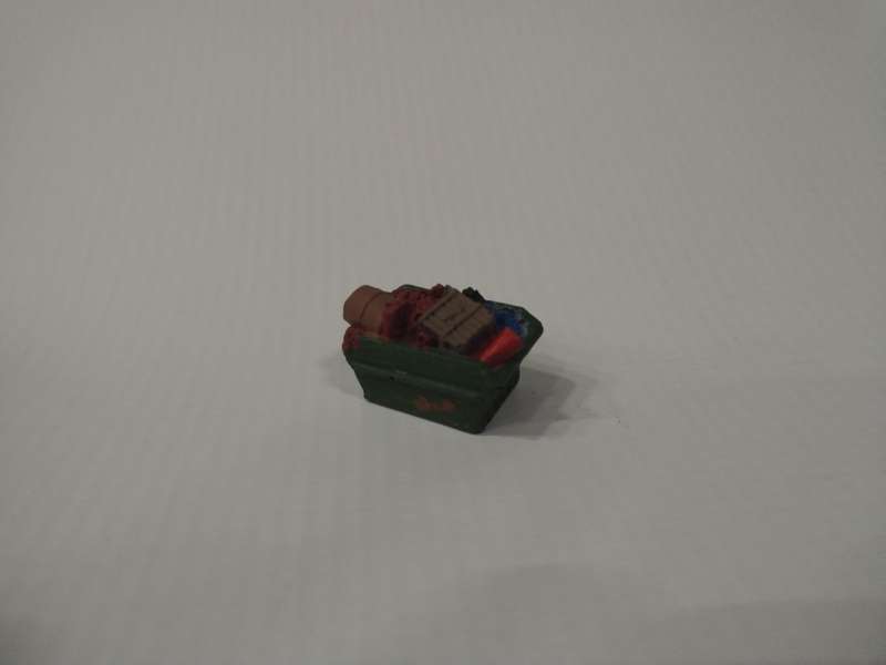 Model Trains N Scale - Scrap Bin/Skip Full - 27mm x 17mm x 15mm