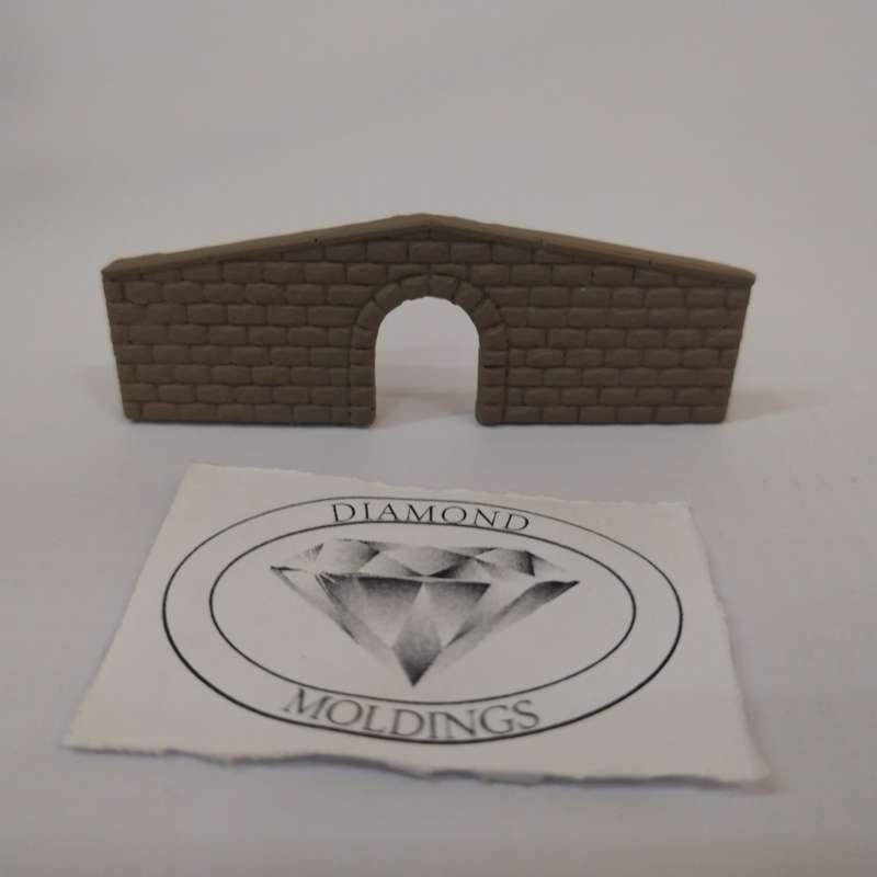 Model Trains N Scale - Retaining Wall Small - 70mm x 24mm x 4mm