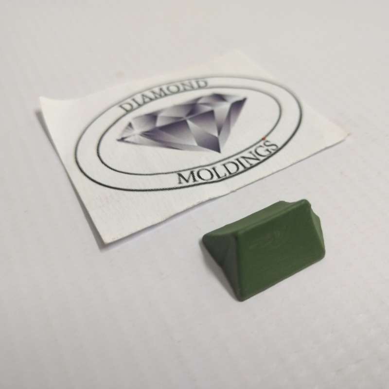 Model Trains N Scale - Tent Camping (Green or Blue) - 21mm x 14mm x 11mm