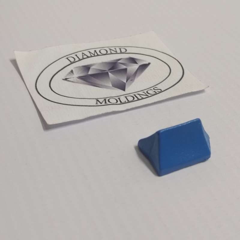 Model Trains N Scale - Tent Camping (Green or Blue) - 21mm x 14mm x 11mm