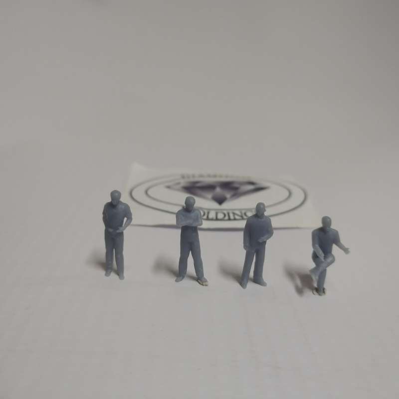 Model Trains 1:87 HO - Figures (x4) Rick & Friends (Unpainted)