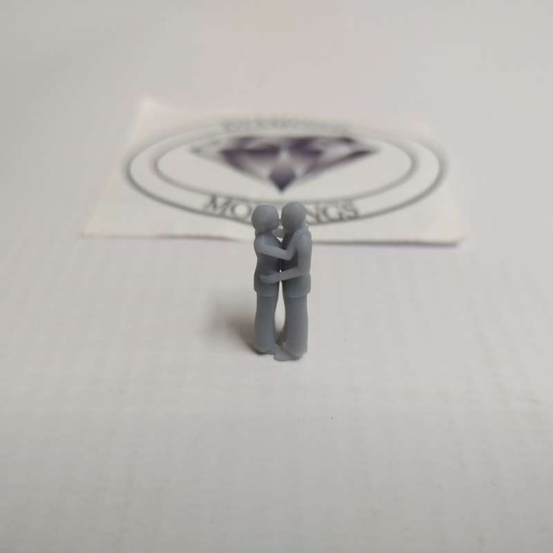 Model Trains 1:87 HO - Figures Slow Dance Couple (Unpainted)