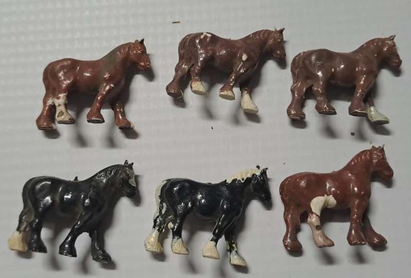 Model Trains 1:87 HO/00 - 6 x Horses. Very old. Handle with care.
