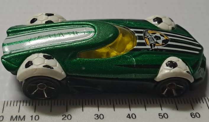 Cars - Hotwheels - 2013 Mattel (Soccer)