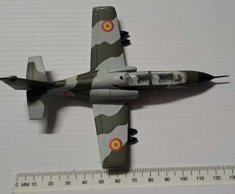 Airplane Model - Die Cast Model 1:72 Aviojet