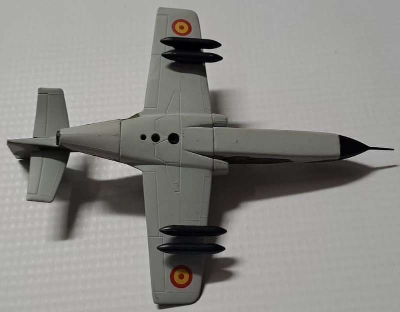 Airplane Model - Die Cast Model 1:72 Aviojet