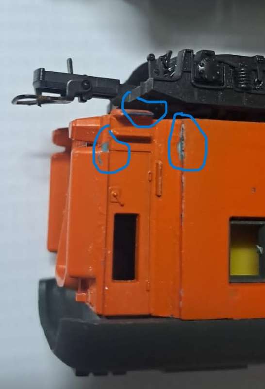 Model Trains HO 7 x Couches Orange Express project. Not finished.