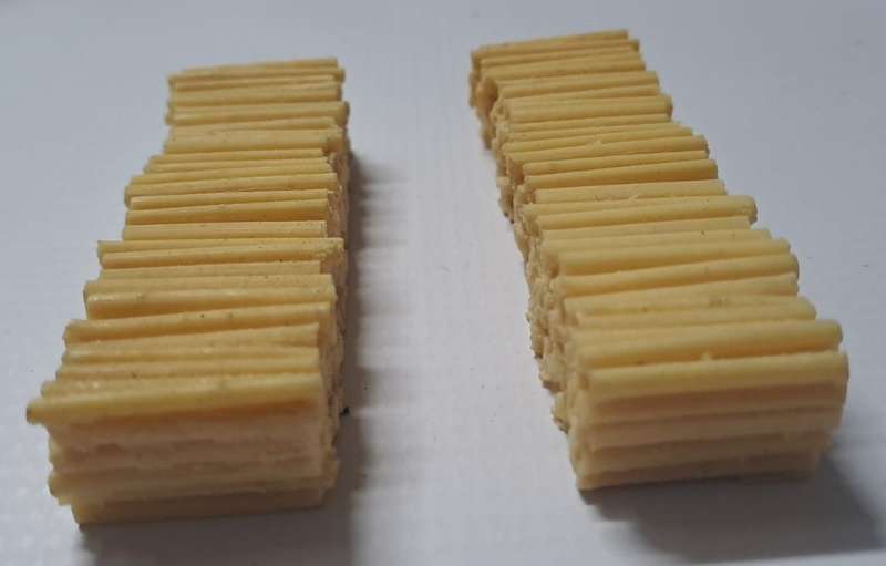 Model Trains HO 2 x Wood piles for Sawmill or flatbed (Unpainted)