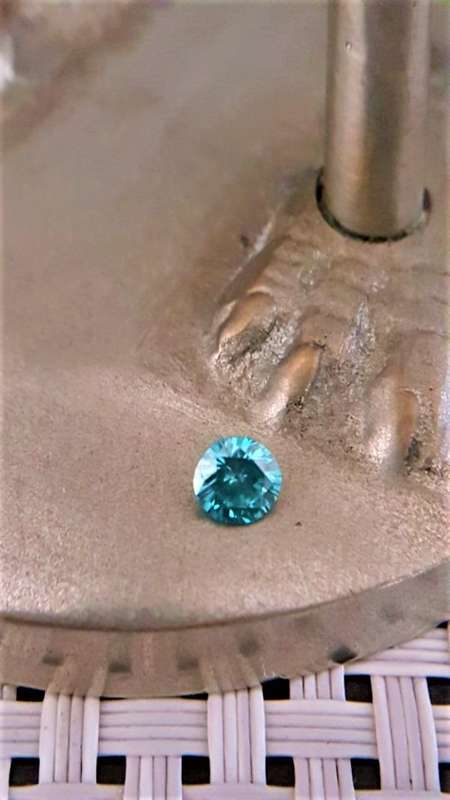 Certified 0.38cts Vivid Blue Diamond Round Brilliant