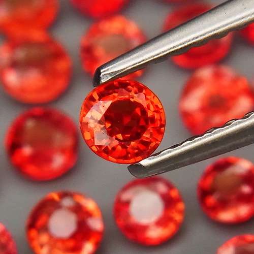 Imperial Red Sapphire Songea 1Pcs/0.18Ct Round 3 to 3.2 mm.Very Good Color!