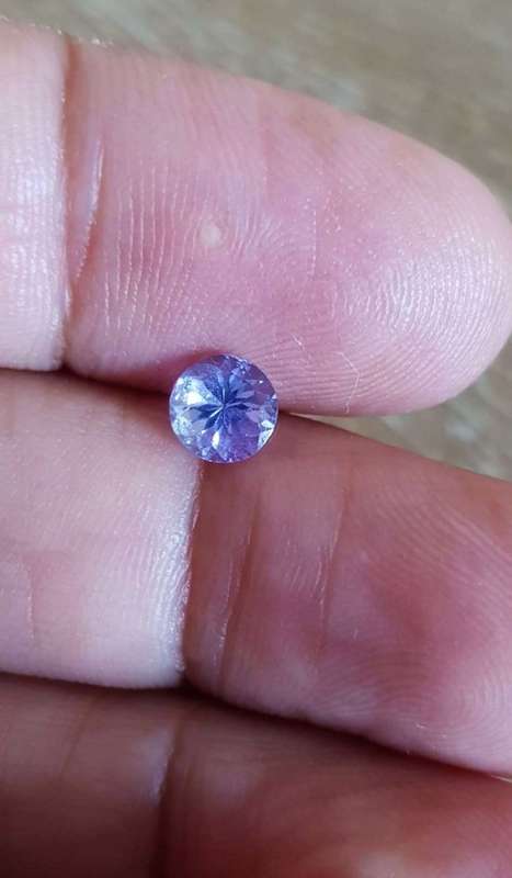 0.89Ct. Top Purplish Blue Tanzanite Round 6mm. Full Fire! Natural