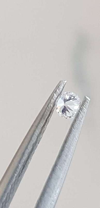CERTIFIED 0.10Cts  SPARKLING  NATURAL DIAMOND ROUND BRILLIANT