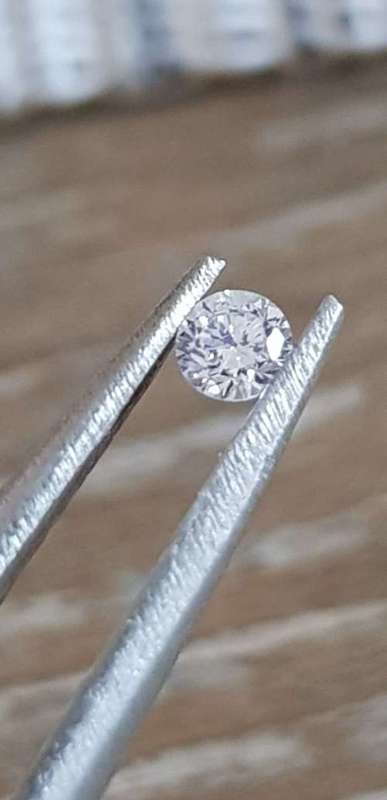 CERTIFIED 0.10Cts  SPARKLING  NATURAL DIAMOND ROUND BRILLIANT