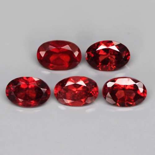 1.15Ct. Unheated Rhodolite Garnet Natural Oval Raspberry Red