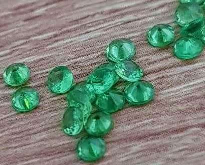 Tsavorite Garnet Diamond Cut 25mm.Best Color Top Green  Tanzania