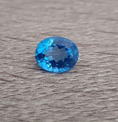 4.52Ct Sweet Blue Topaz. Ravishing Color!  Brazil Full Sparkling & Eye Clean!
