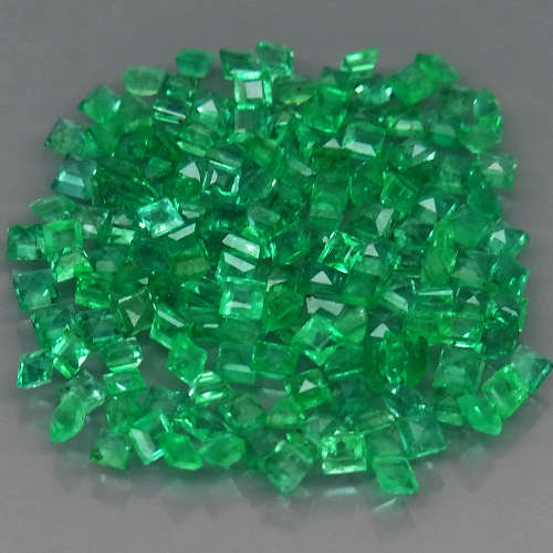 Green Columbian Emerald 1Pcs/0.021Ct. Square 1.5mm. Natural