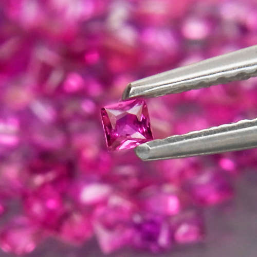 Pink Purple Ruby Princess Cut 1.8-2.2 mm. 1Pcs/0.075Ct Rare!