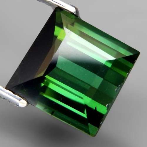 2.69Ct. Green Tourmaline Mozambique Square 8x8mm.Ravishing Color! Natural