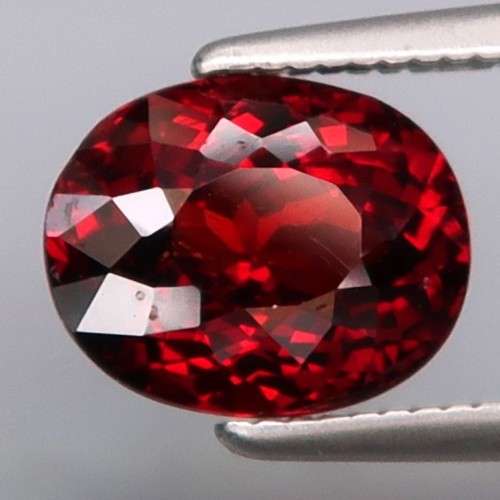 2.40Ct. Red Spessartite Garnet Africa Outstanding Color & Full Fire! Natural