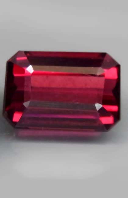 1.59Ct.Cherry Pink Rhodolite Garnet Ravishing Color & Full Fire! Natural