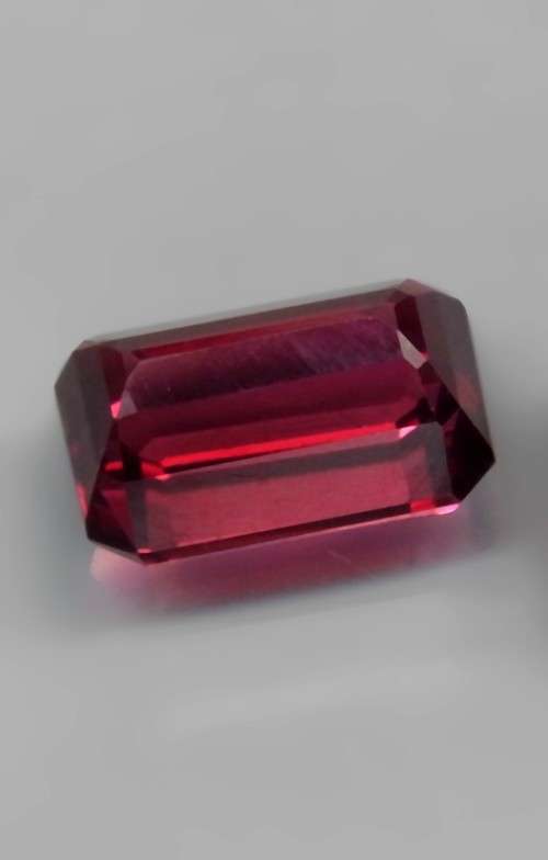 1.59Ct.Cherry Pink Rhodolite Garnet Ravishing Color & Full Fire! Natural