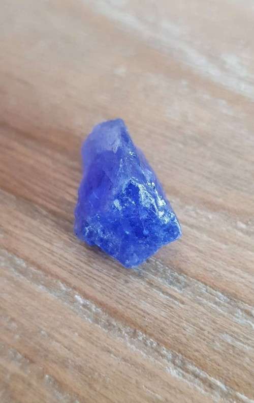 TANZANITE 31.62Cts. NATURAL VIOLET BLUE SPECIMEN ROUGH