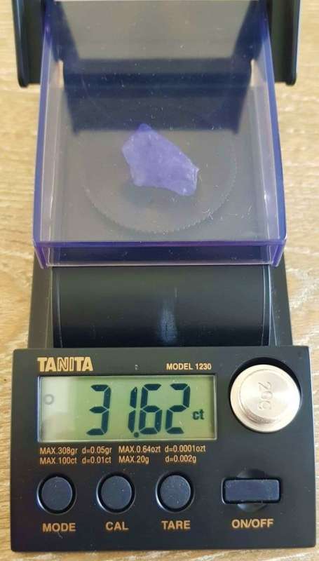 TANZANITE 31.62Cts. NATURAL VIOLET BLUE SPECIMEN ROUGH