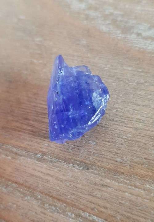 TANZANITE 21.05Cts. NATURAL VIOLET BLUE SPECIMEN ROUGH