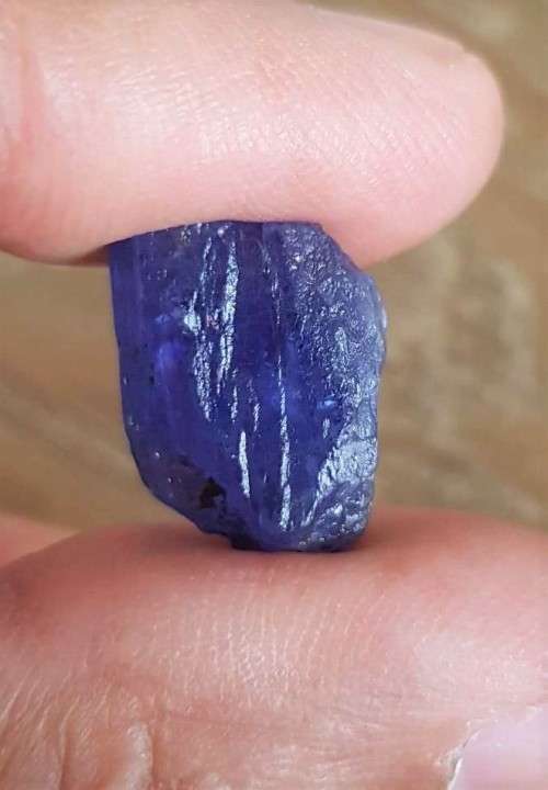 TANZANITE 24.58Cts. NATURAL VIOLET BLUE SPECIMEN ROUGH