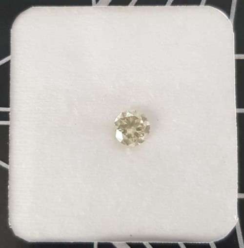 "CERTIFIED" Diamond  1.02Cts  Light Yellow Round Natural Diamond