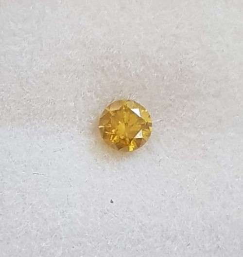 0.22Cts DIAMONDS SPARKLING VIVID YELLOW COLOR NATURAL